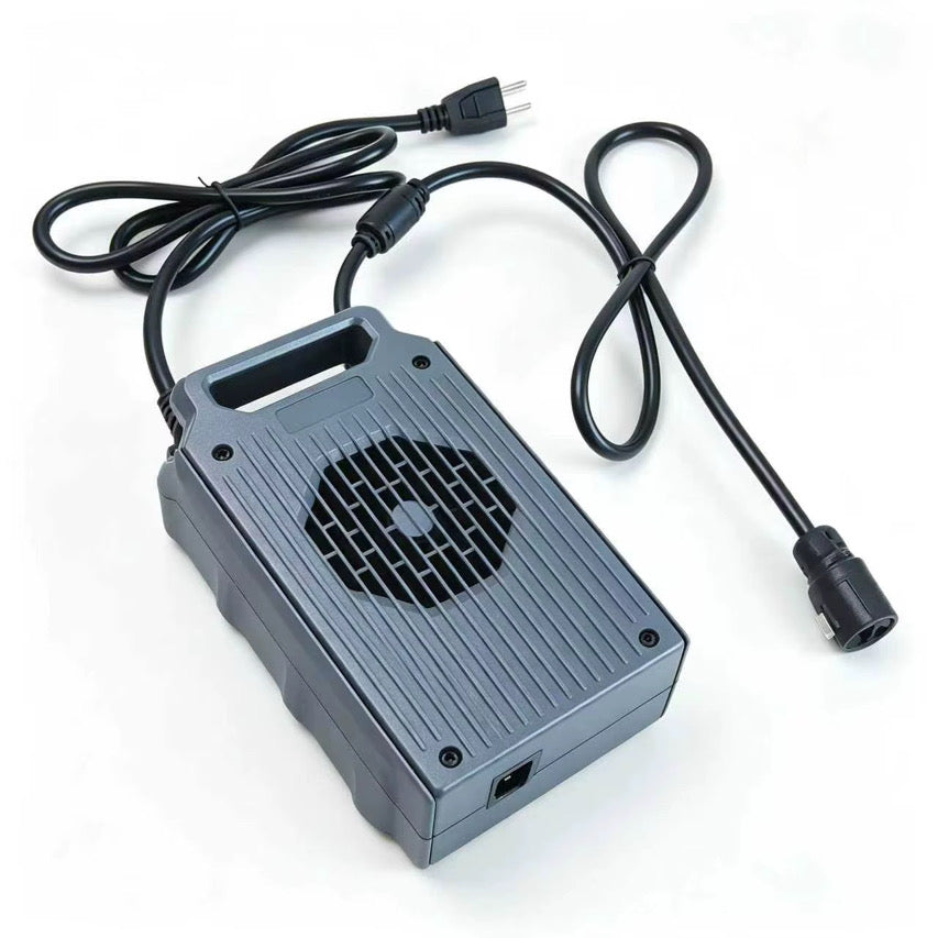 Surron Ultra Bee Fast Charger (88V 18A)
